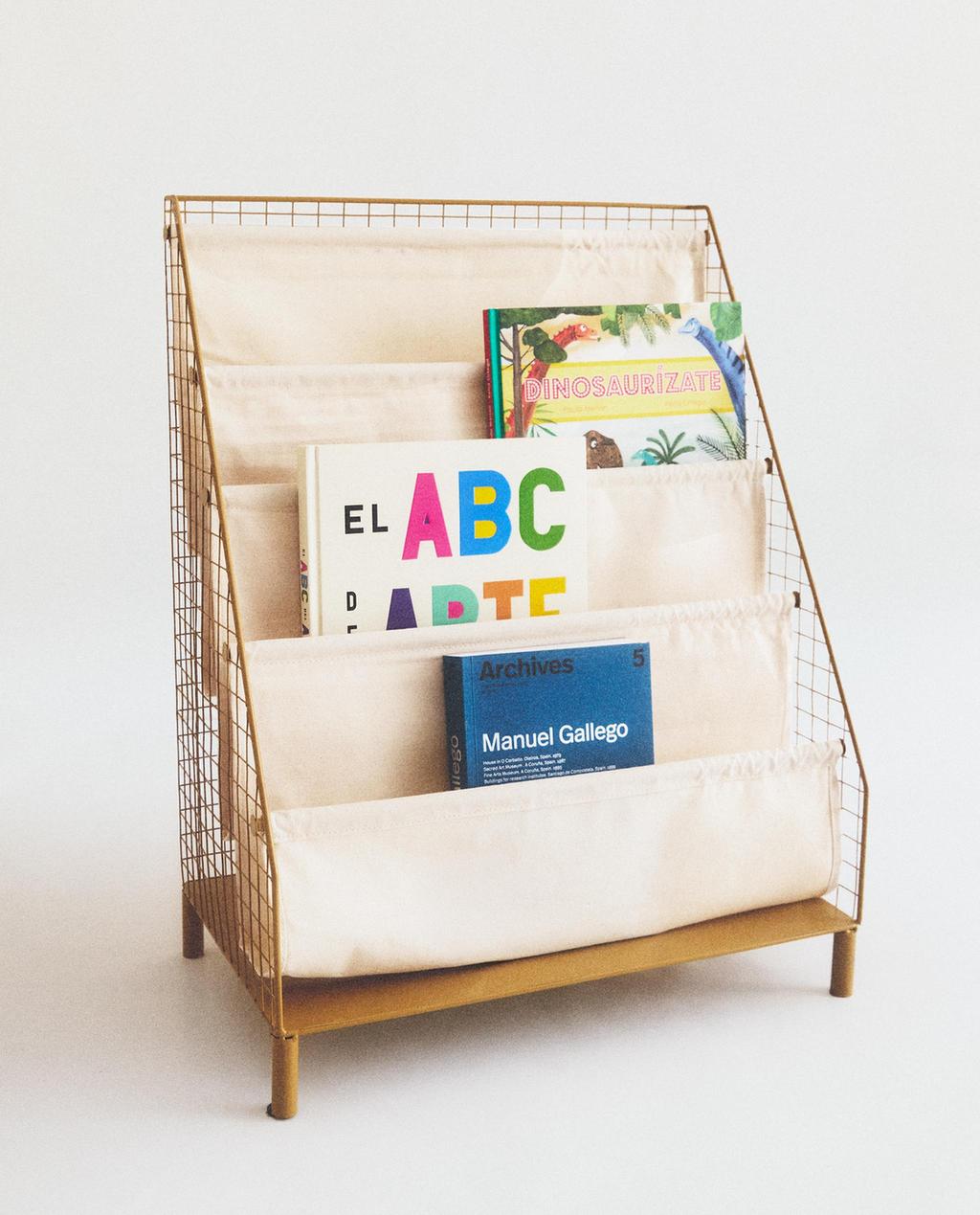 LIBRERÍA INFANTIL METAL