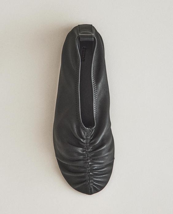 PLEATED LEATHER BALLERINAS