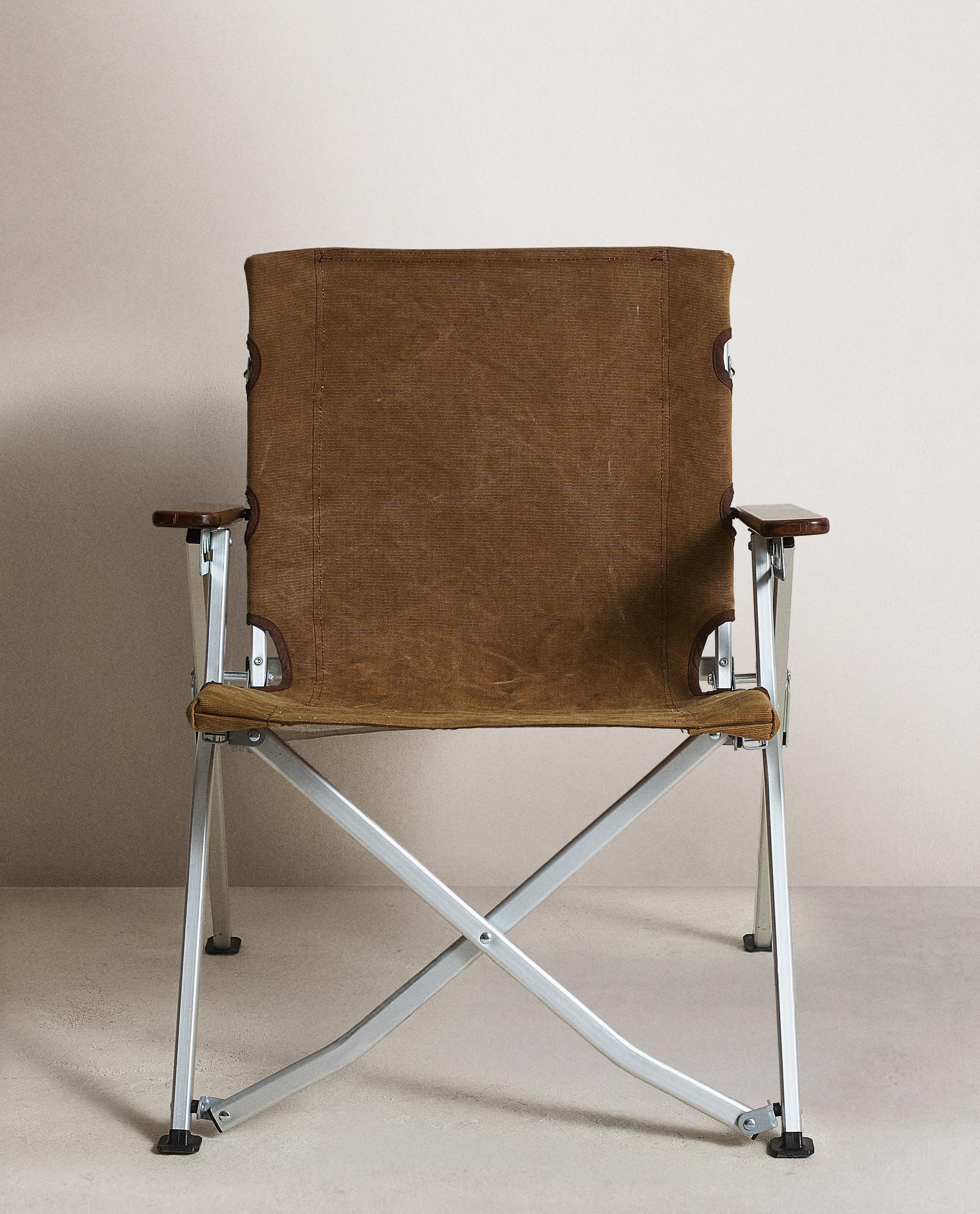 zara  チェア 折り畳み FOLDING CHAIR WITH ARMRESTS AND HANDLE | Zara Home United States