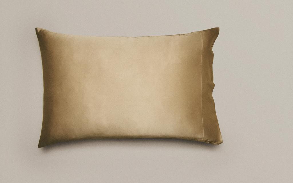 MULBERRY SILK PILLOWCASE