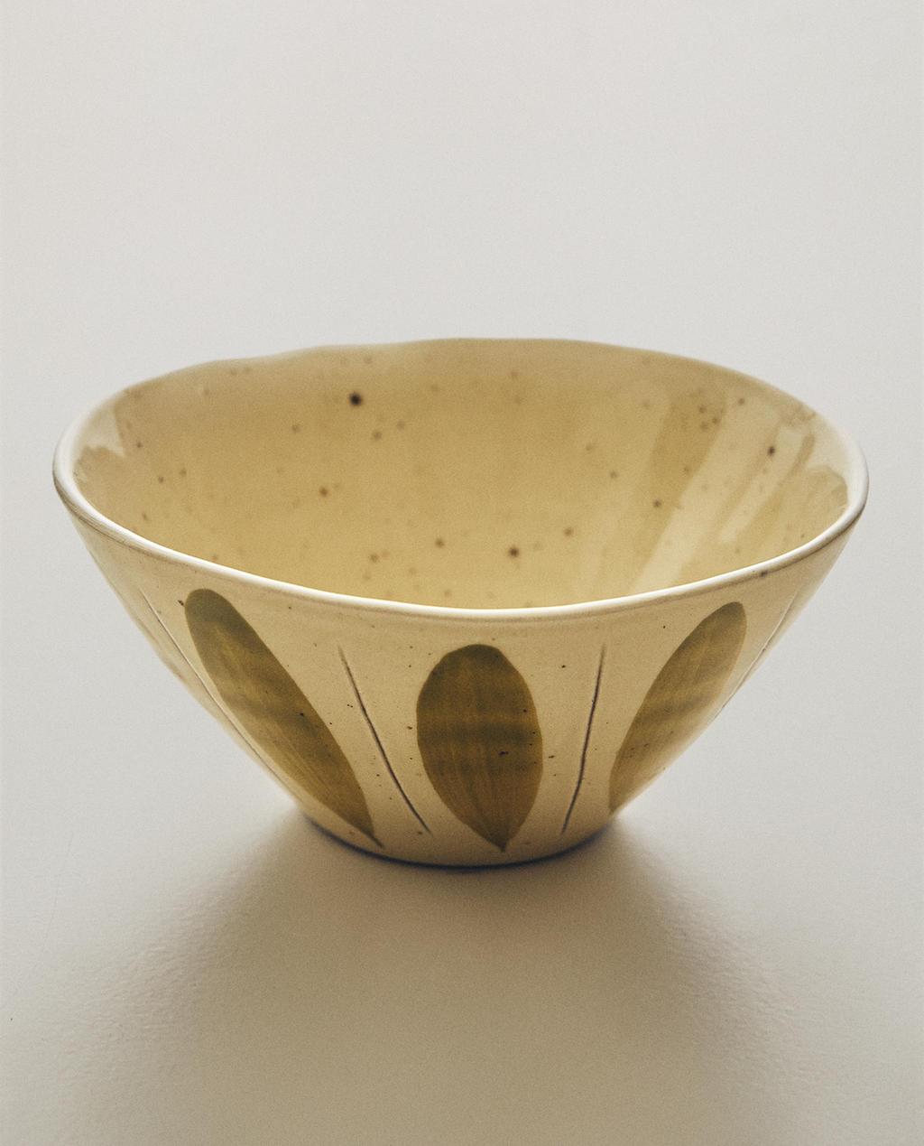 OVAL EARTHENWARE BOWL