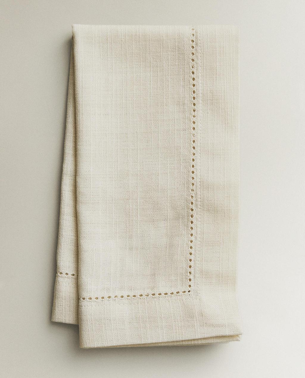HEMSTITCHED COTTON NAPKIN