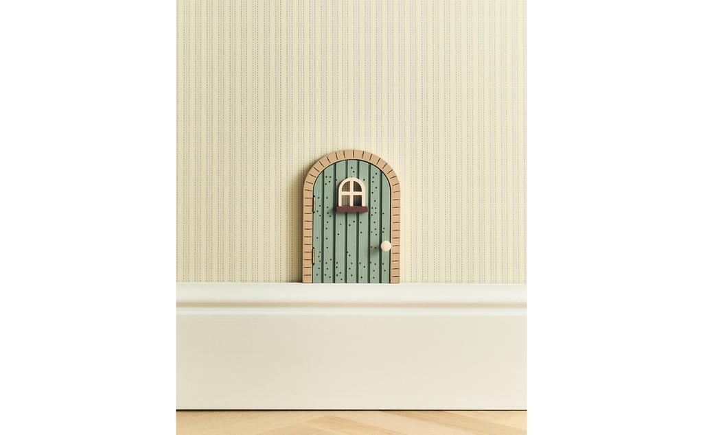 KIDS' MAGIC MINI DOOR
