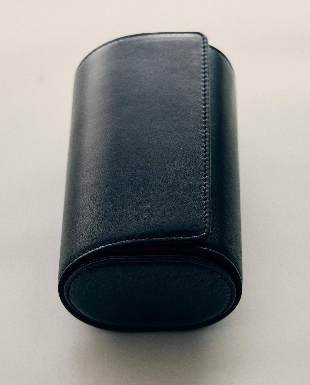 LEATHER WATCH HOLDER