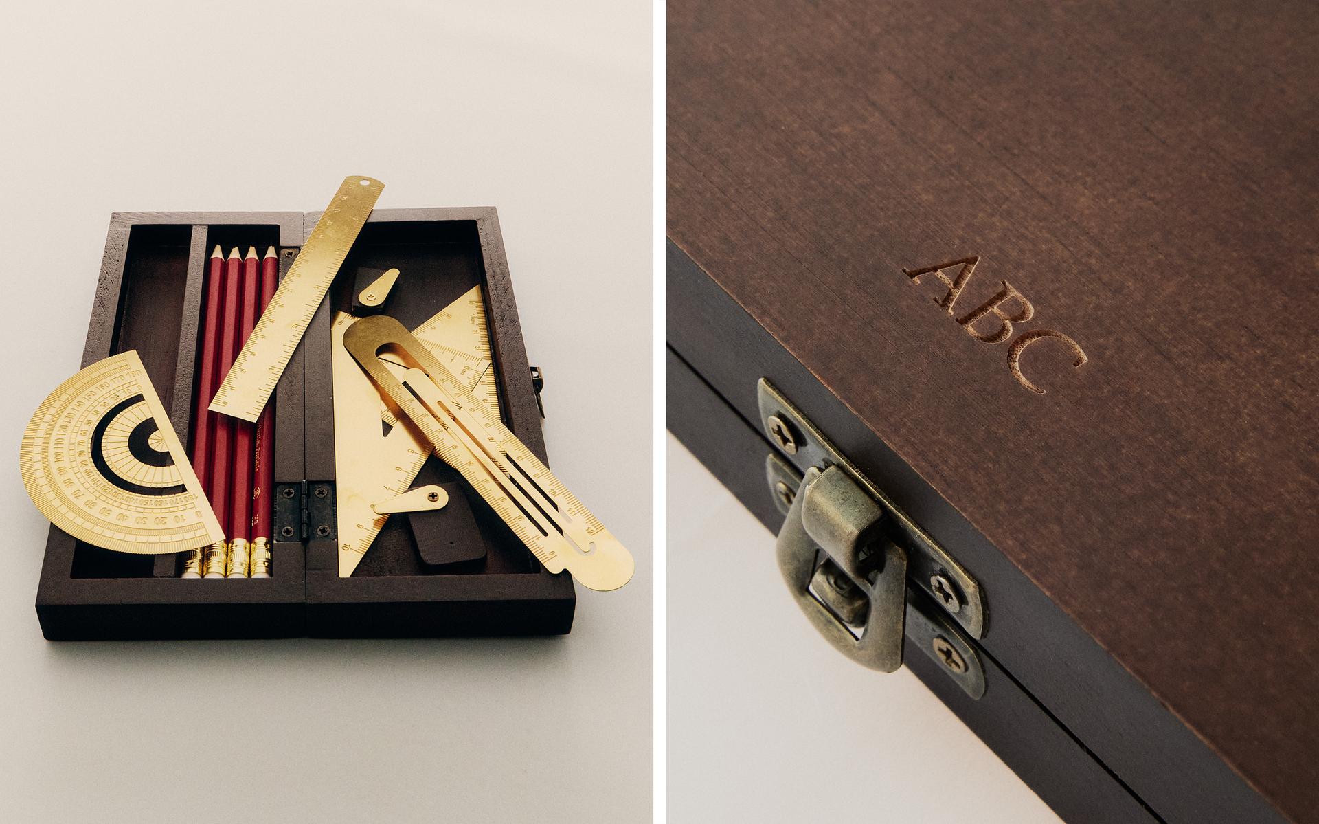 DRAWING AND MEASURING SET