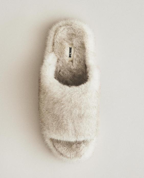FAUX FUR FLATFORM SLIPPERS