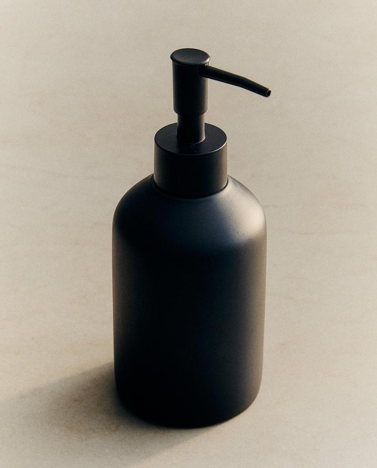 BLACK RESIN SOAP DISPENSER