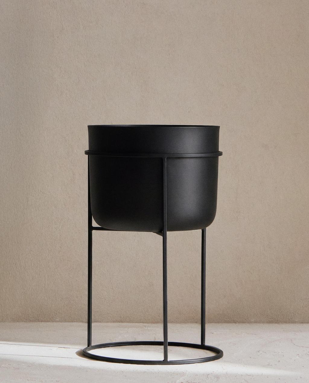 METAL FLOWERPOT