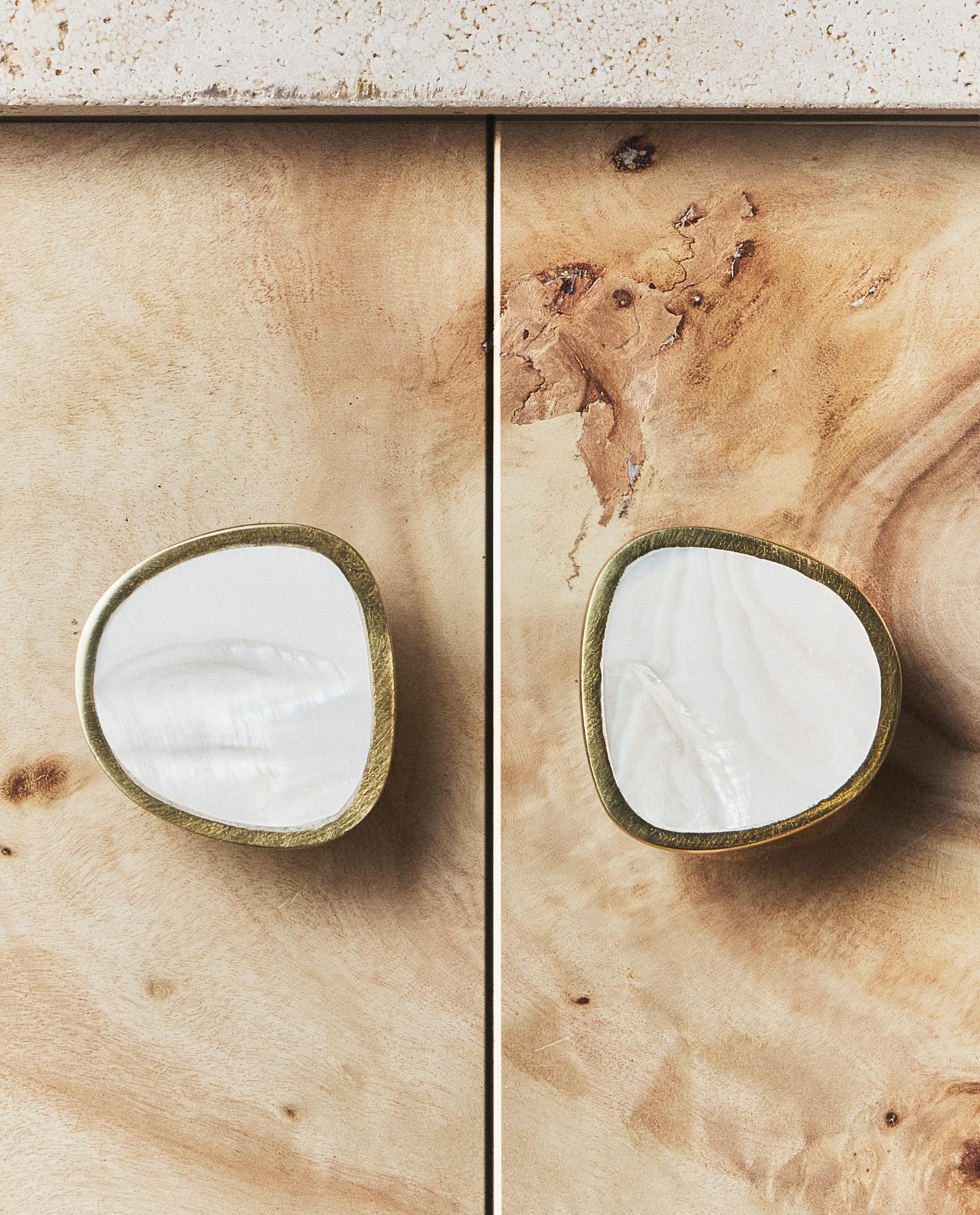 SET OF IRREGULAR MOTHER-OF-PEARL KNOBS (SET OF 2) | Zara Home