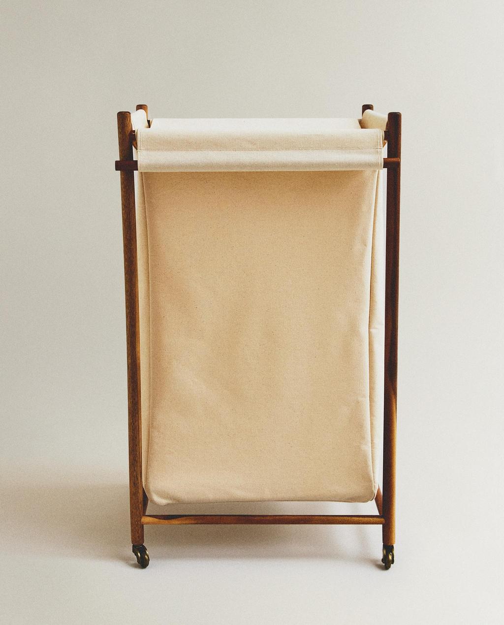 LAUNDRY BASKET WITH LID