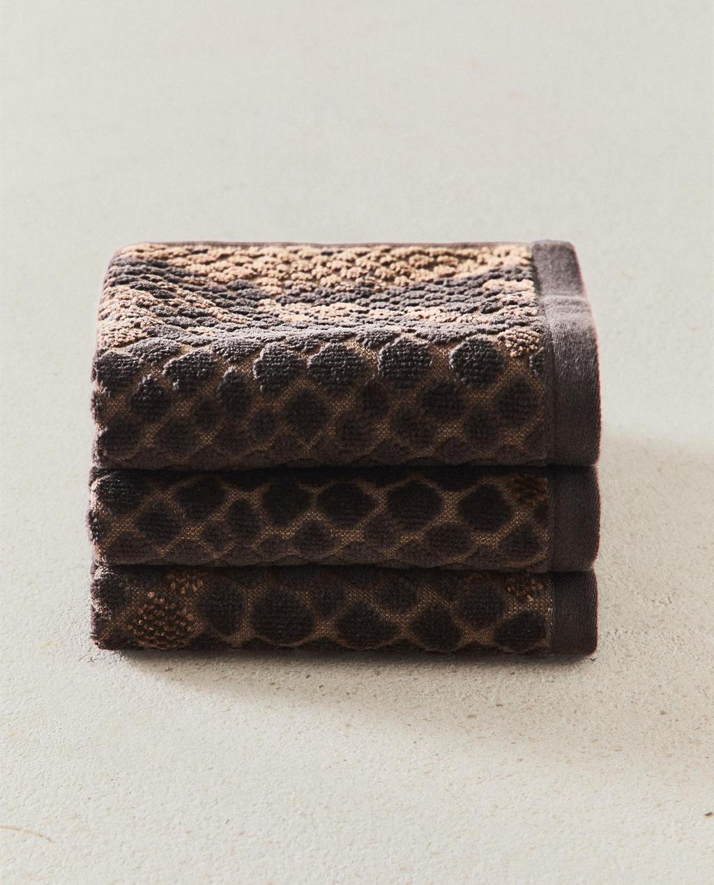 CONJUNTO DE TOALHAS DE LAVABO DE VELUDO ANIMAL PRINT (CONJUNTO DE 3)