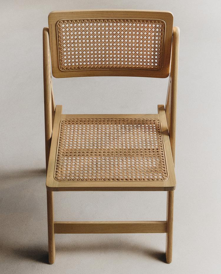 RATTAN AND WOOD FOLDING CHAIR