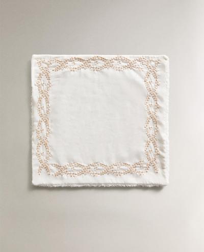 PACK OF GUEST TOWELS WITH PLANT EMBROIDERY (PACK OF 2)