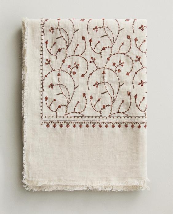EMBROIDERED LINEN THROW