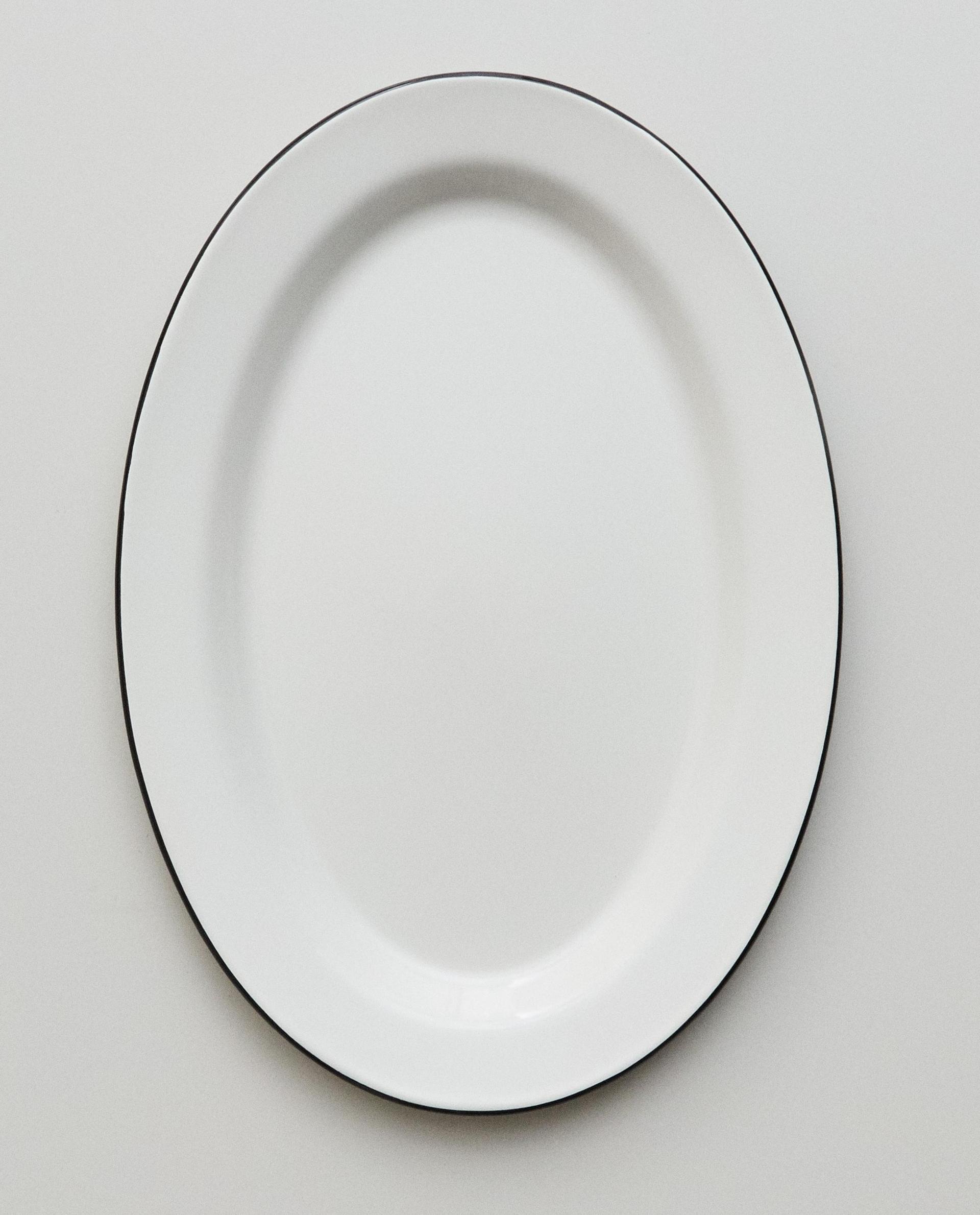 IRON RIM SERVING DISH