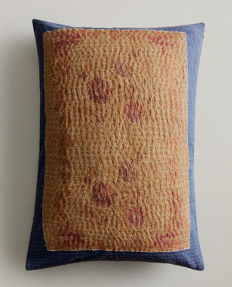 HOUSSE DE COUSSIN BRODÉE