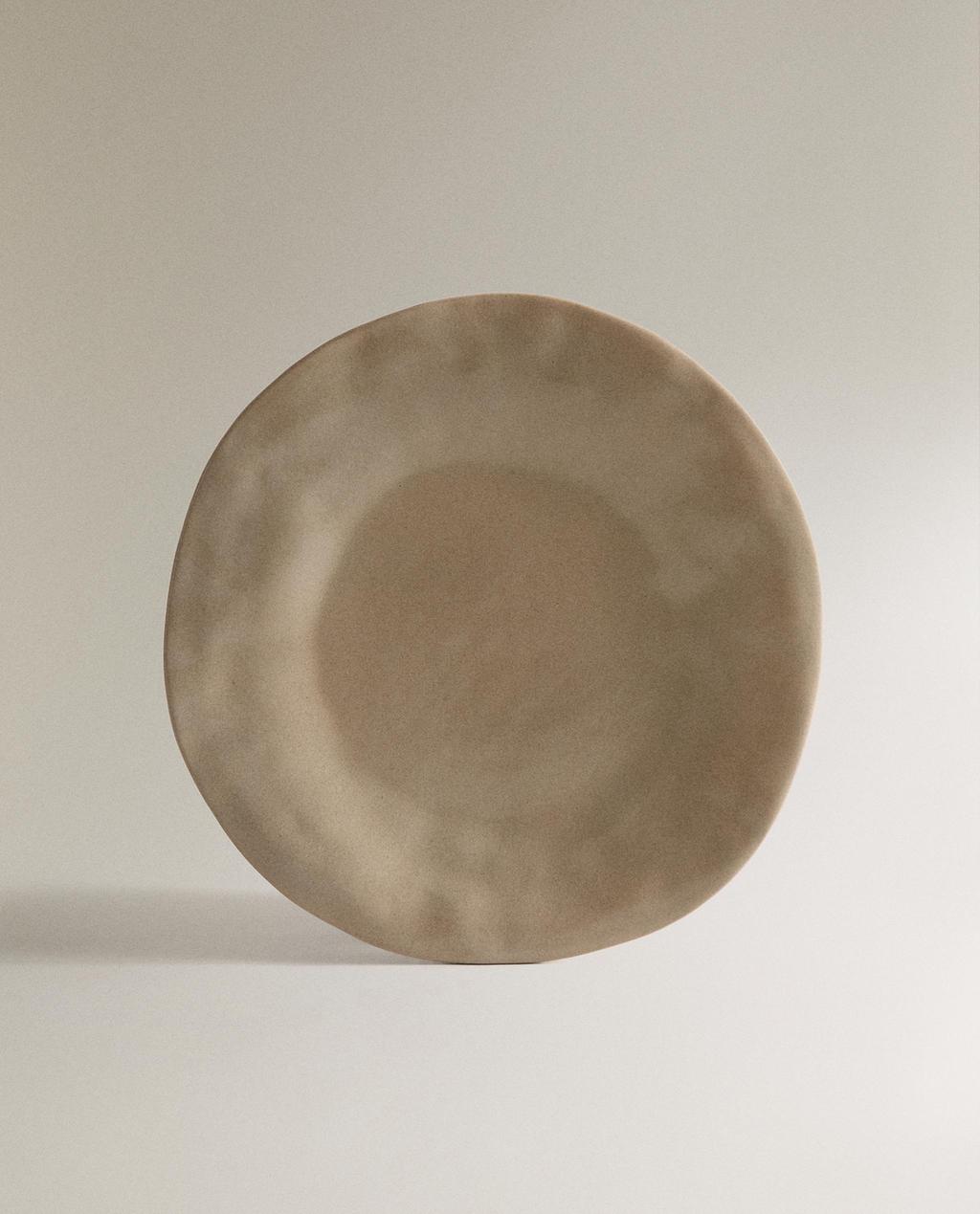 ASSIETTE PLATE GRÈS IRRÉGULIÈRE