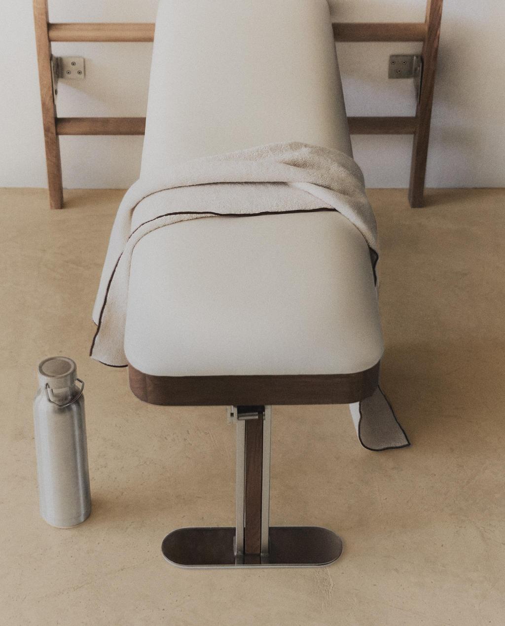 BOTTLE, TOWEL, BENCH, JAR AND GYM WALL BARS