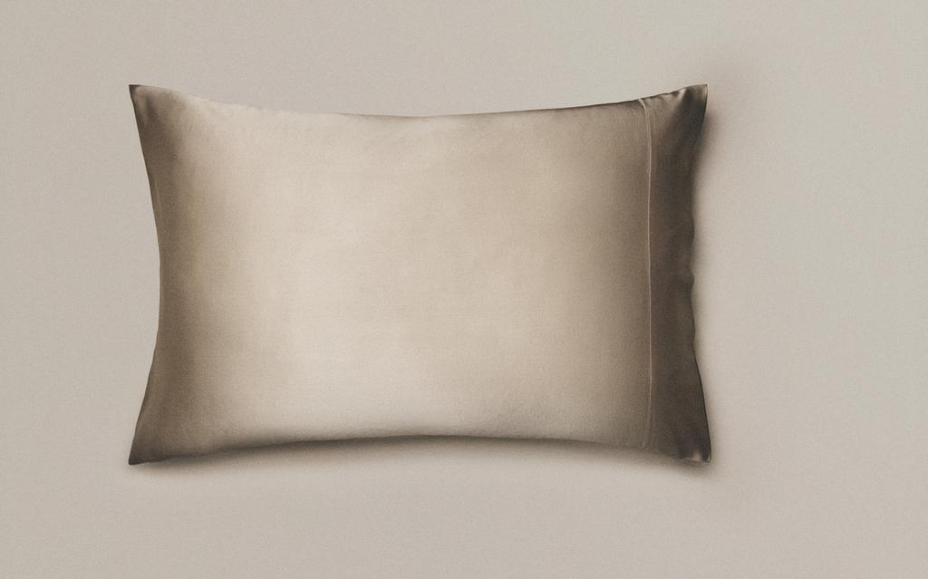 MULBERRY SILK PILLOWCASE