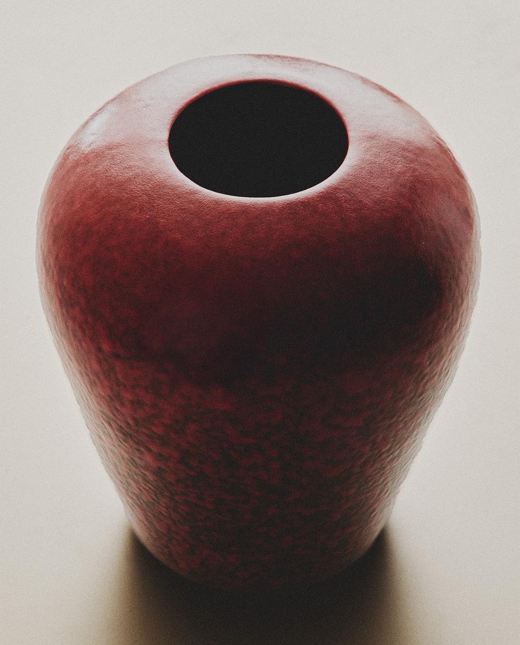 VASE EN GRÈS ROUGE OVALE