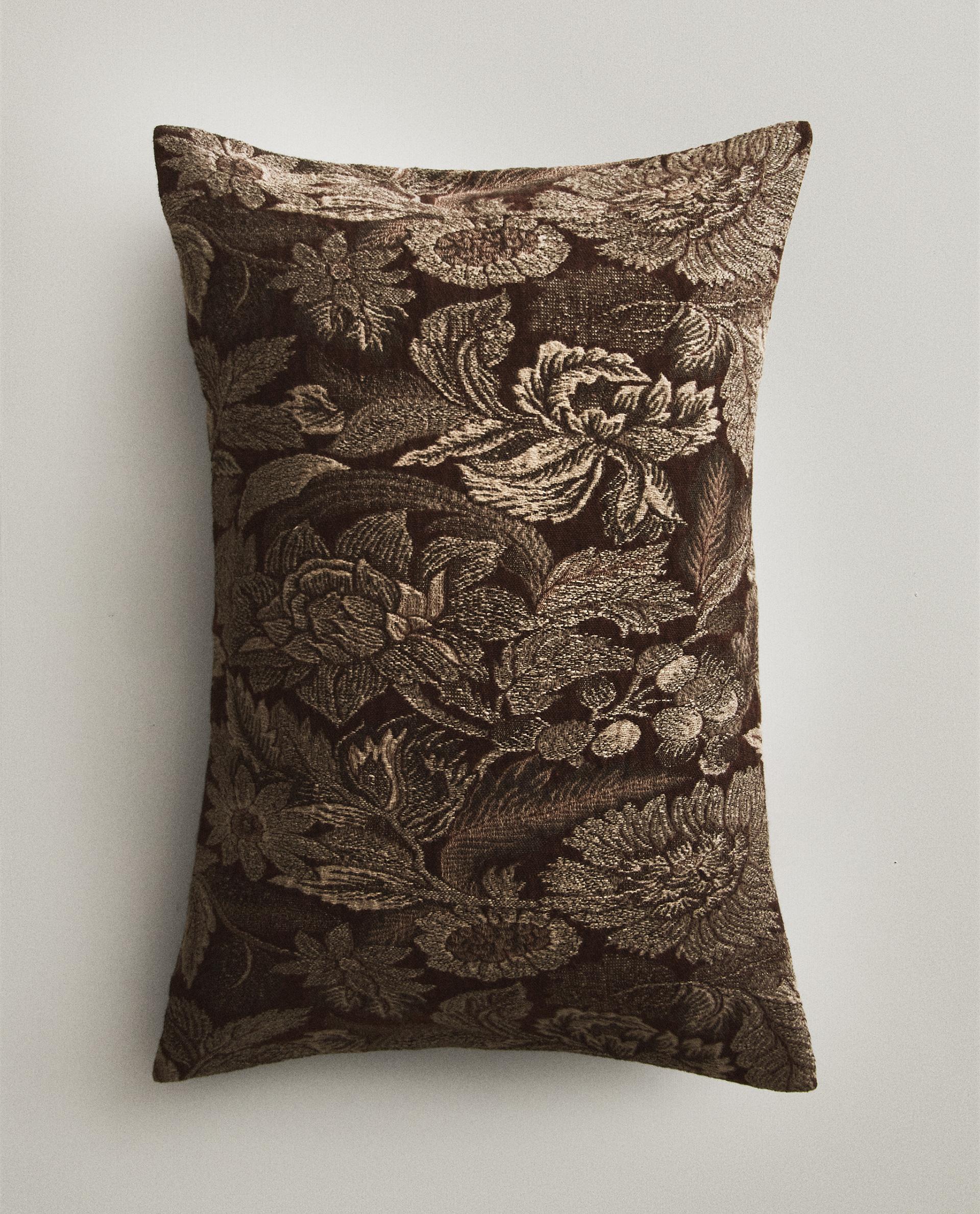CAPA DE ALMOFADA JACQUARD FLORAL