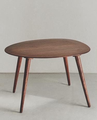 TABLE BASSE EN BOIS BISELÉ