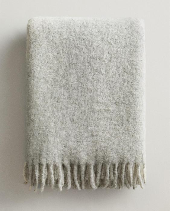 WOOL THROW