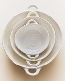 PORCELAIN SALAD BOWL WITH HANDLES