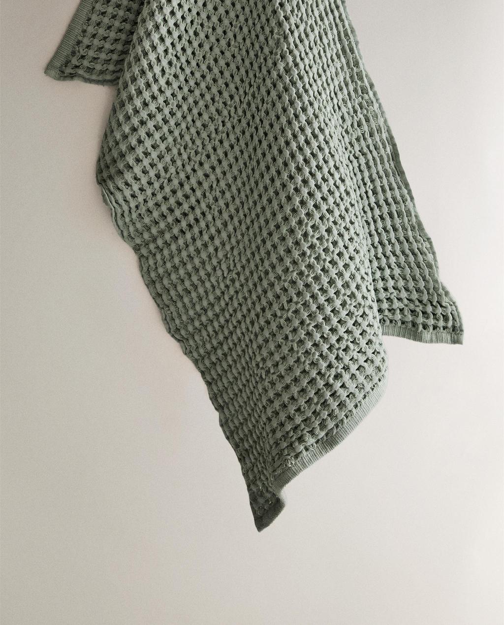 WAFFLE-KNIT KITCHEN TOWEL
