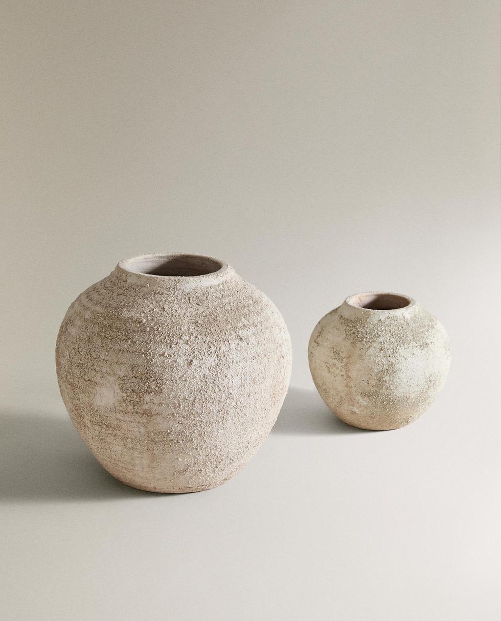 CERAMIC VASE
