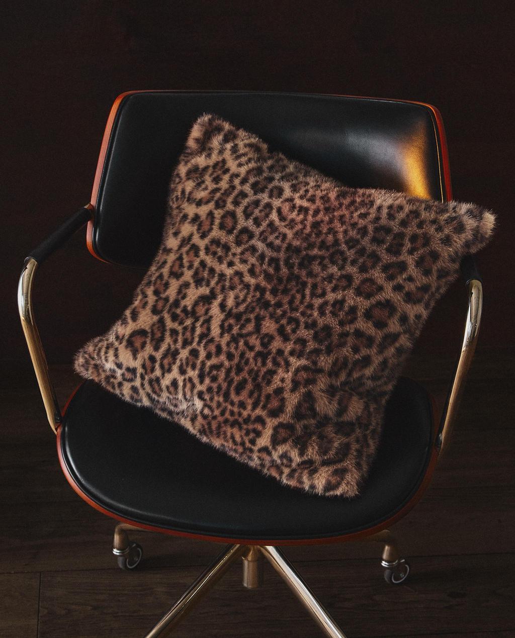ANIMAL PRINT FAUX FUR CUSHION COVER