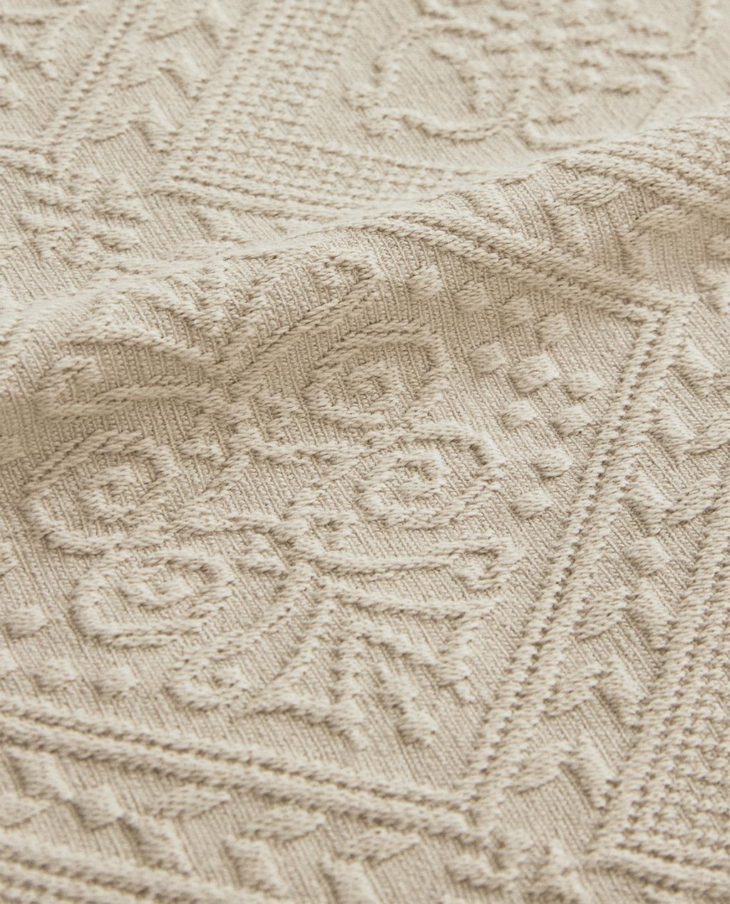 COTTON BEDSPREAD WITH GEOMETRIC DESIGN