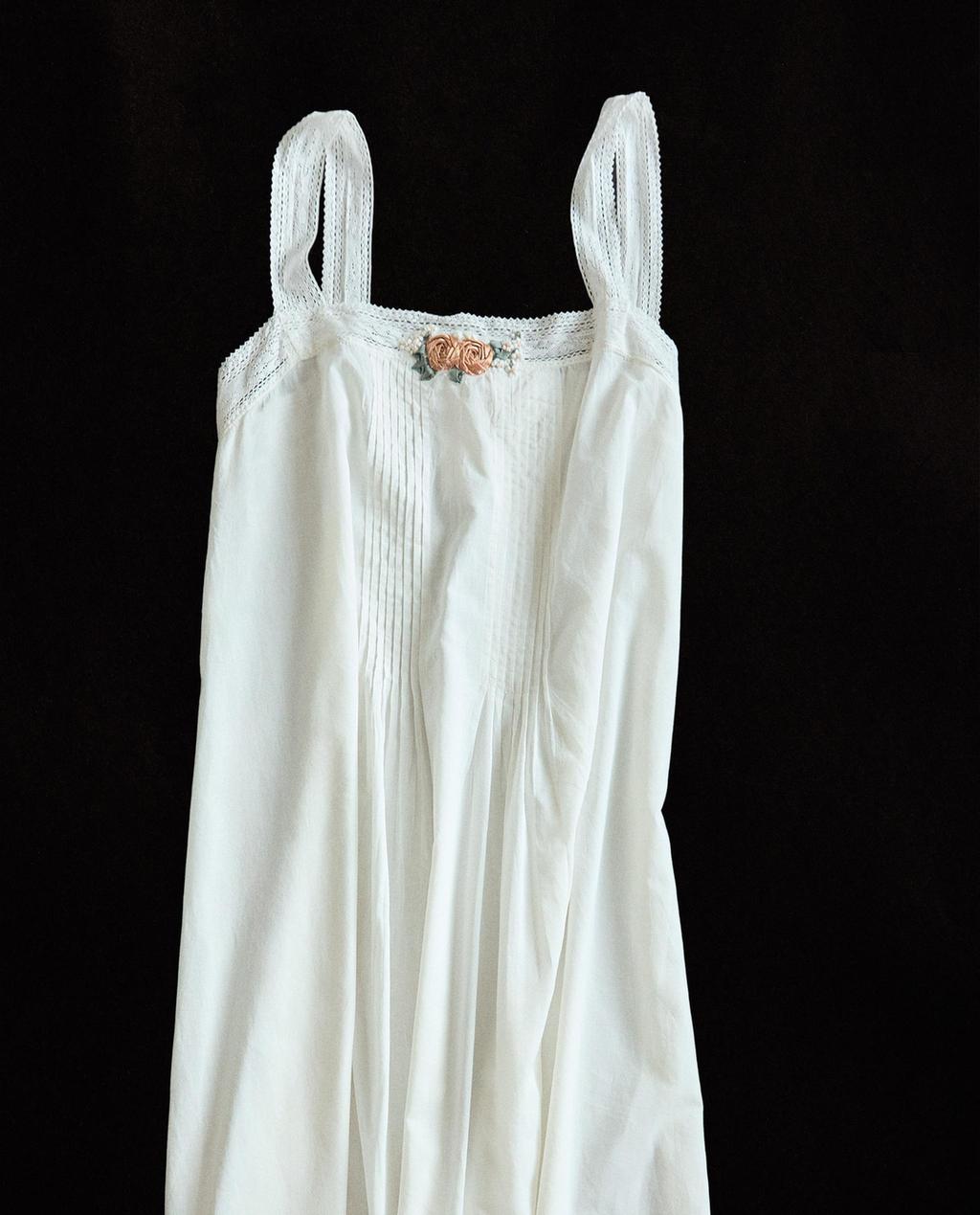 FLORAL PINTUCK COTTON NIGHTDRESS