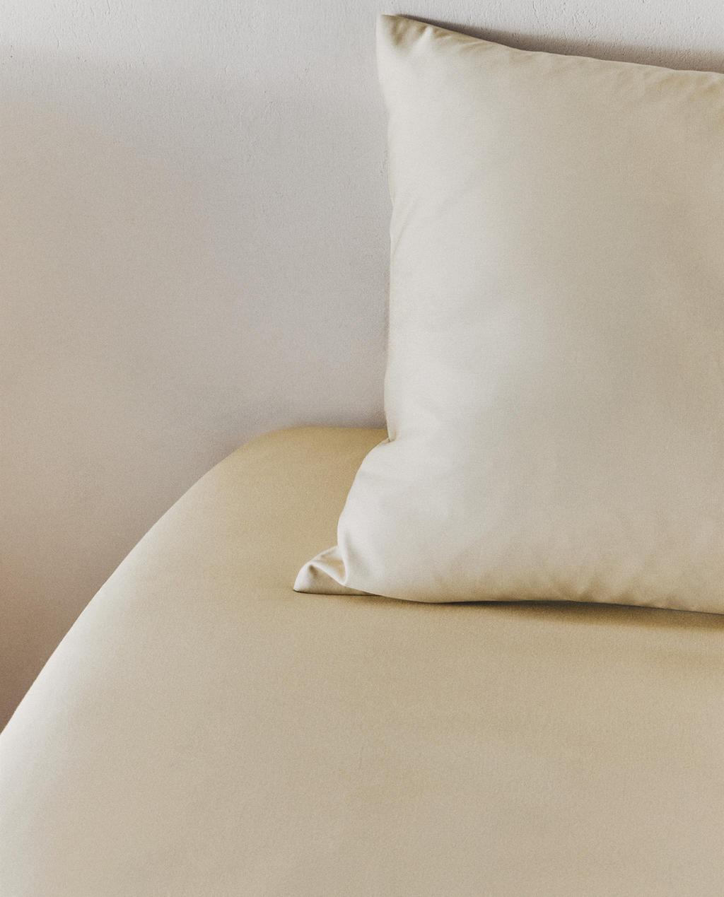 ÇARÇAF ME LLASTIK SATIN I LARË | 40 CM I LARTË (300 FIJËSH)