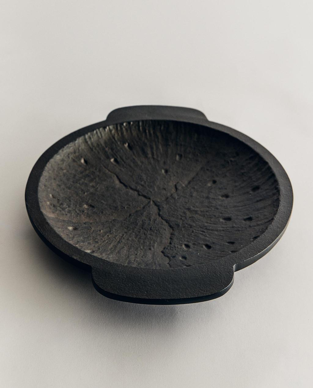 TEXTURED METAL TRAY