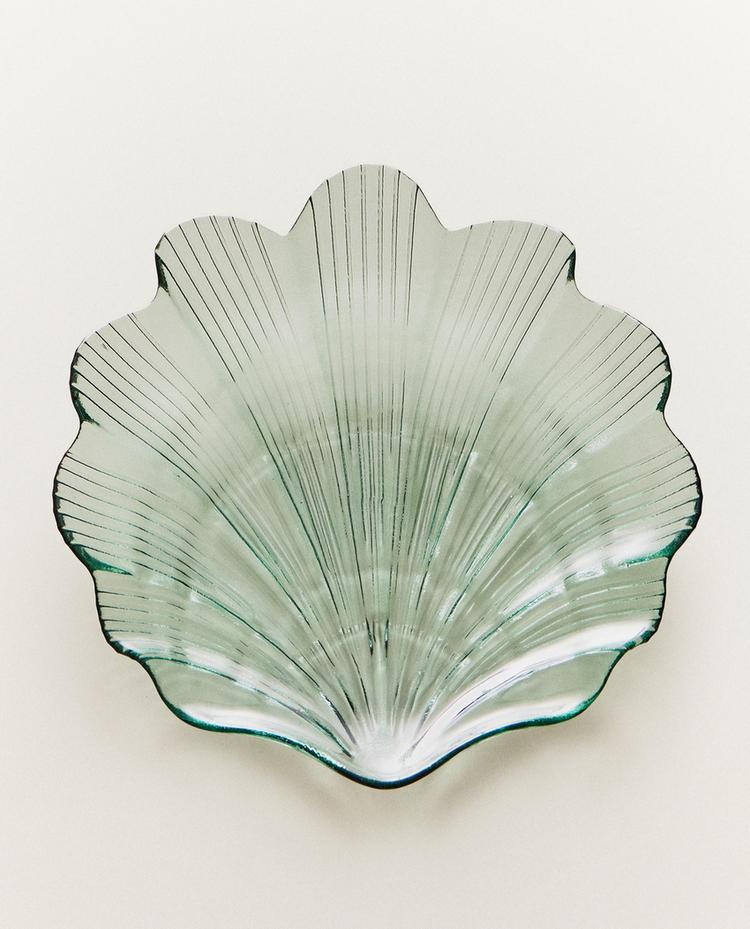 WAVY SHELL GLASS SERVING DISH
