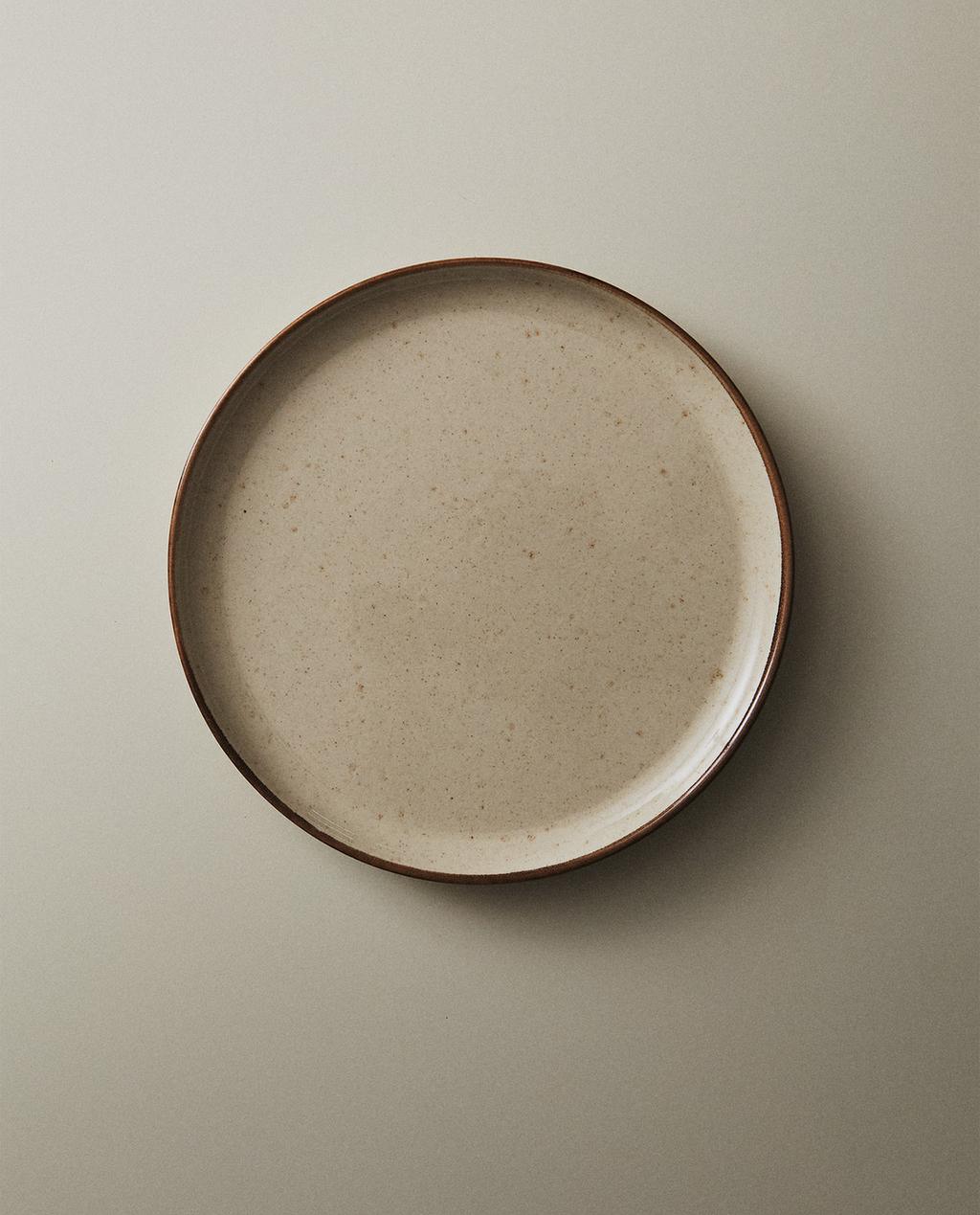 STONEWARE DESSERT PLATE