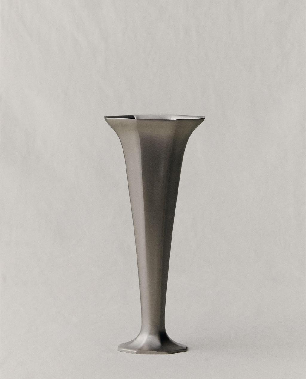 LARGE FACETED VASE | STUDIO MARY LENNOX