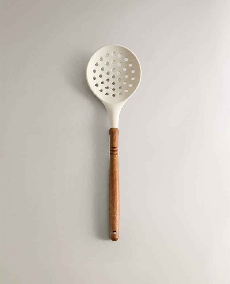 SILICONE AND WOOD SLOTTED SPOON