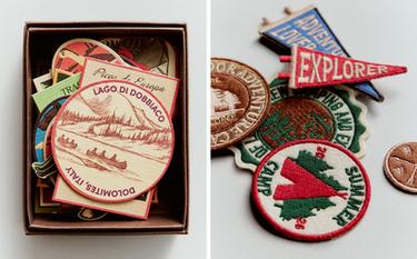 SET OF BOX AND 32 CAMPING STICKERS