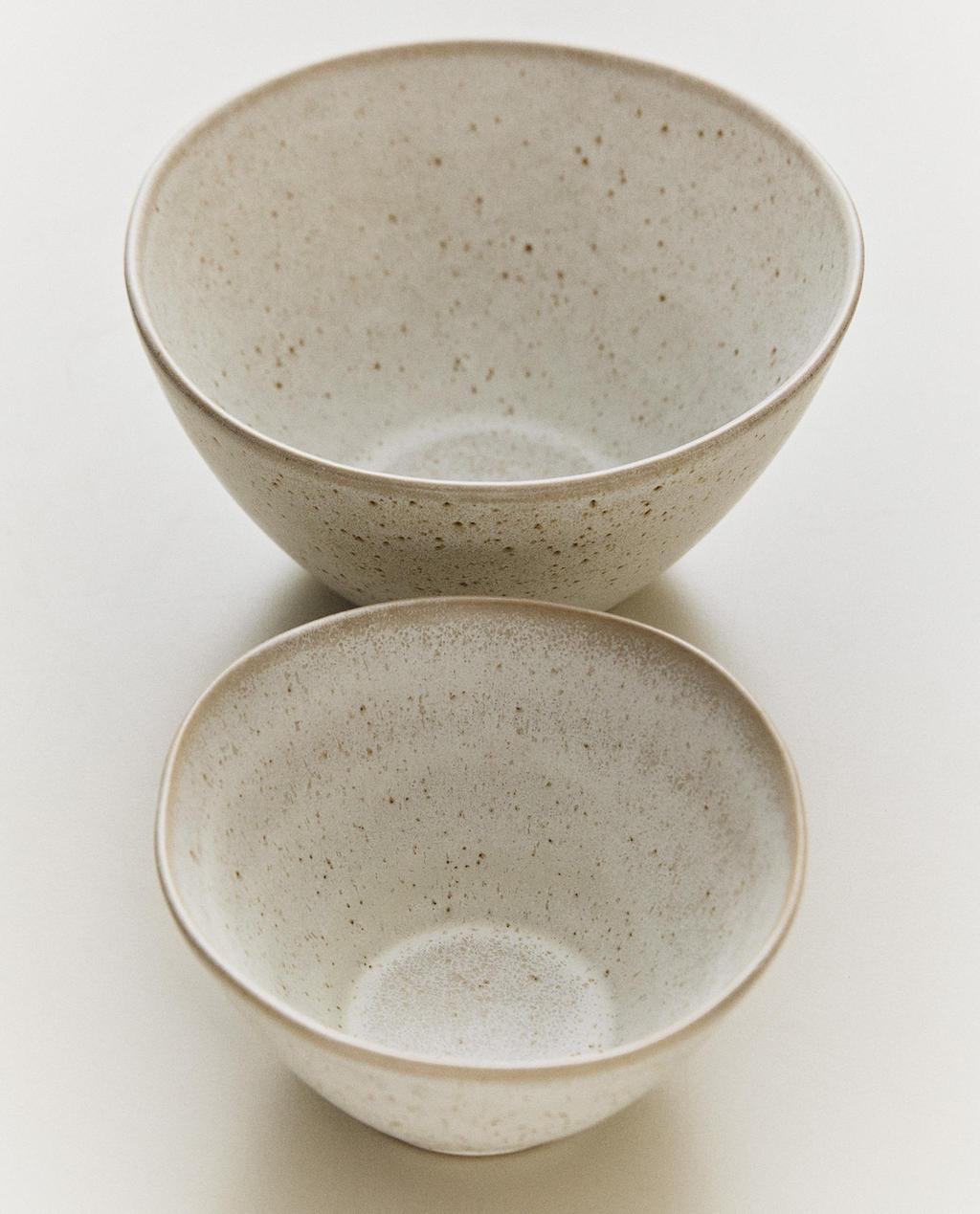 STONEWARE MIXING BOWL