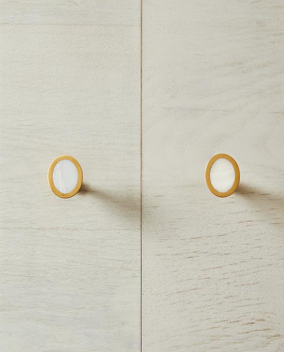 PACK OF OVAL MOTHER-OF-PEARL DOOR KNOBS (PACK OF 2) PACK OF OVAL MOTHER-OF-PEARL DOOR KNOBS (PACK OF 2)