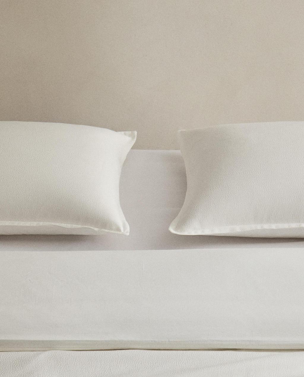 SARUNG BANTAL SATIN JACQUARD (300 BENANG)
