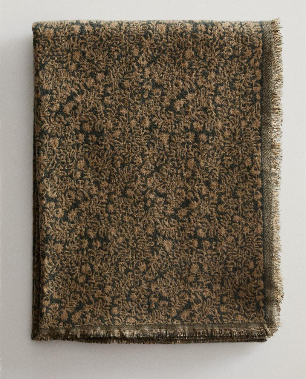 FLORAL WOOL BLANKET