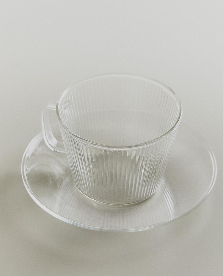 BOROSILICATE GLASS TEACUP AND SAUCER