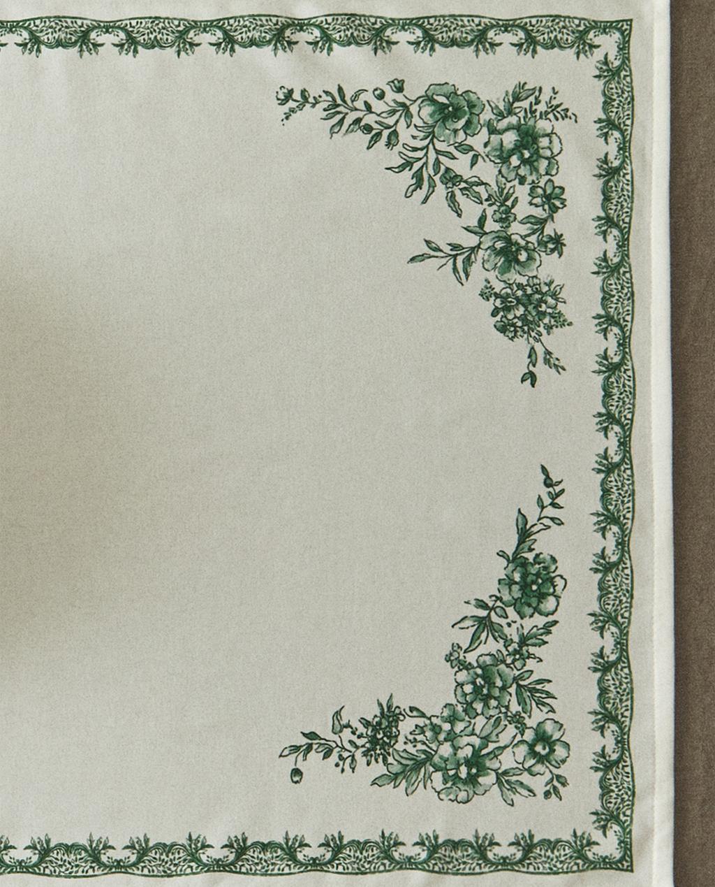 PRINTED SATEEN TABLE RUNNER