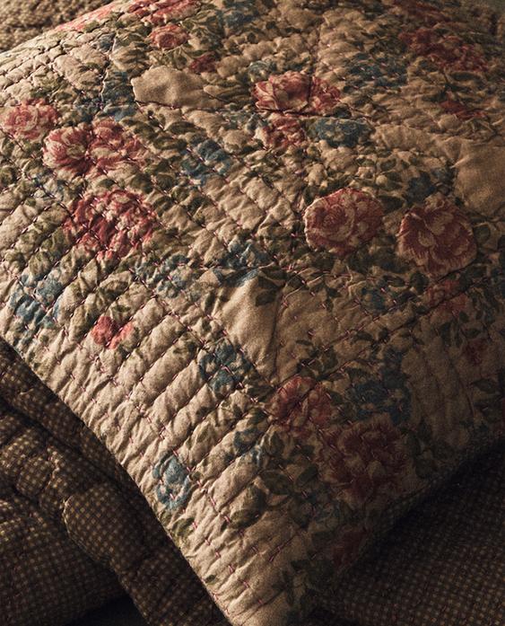 CAPA DE ALMOFADA EDREDOM REVERSÍVEL FLORES