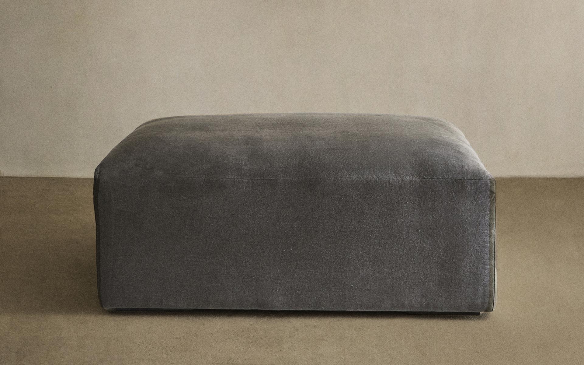 WASHED LINEN FOOTSTOOL