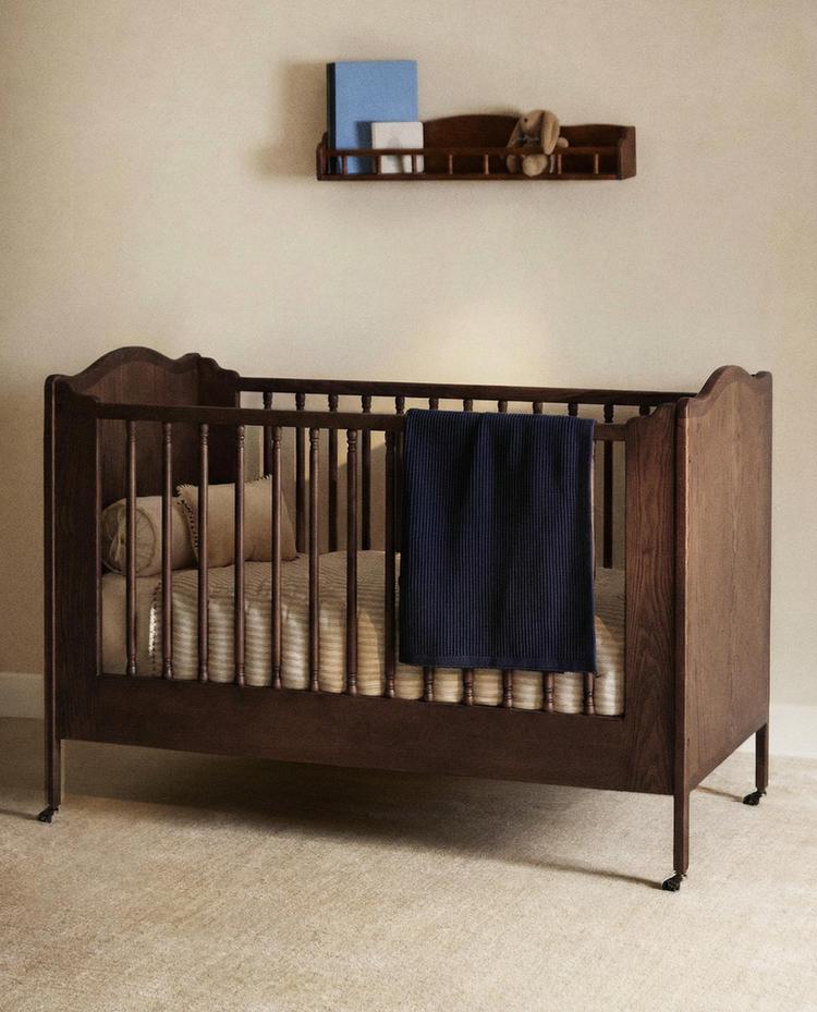 ASH WOOD COT