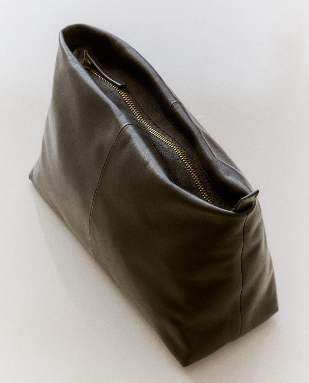 LEATHER WASH BAG